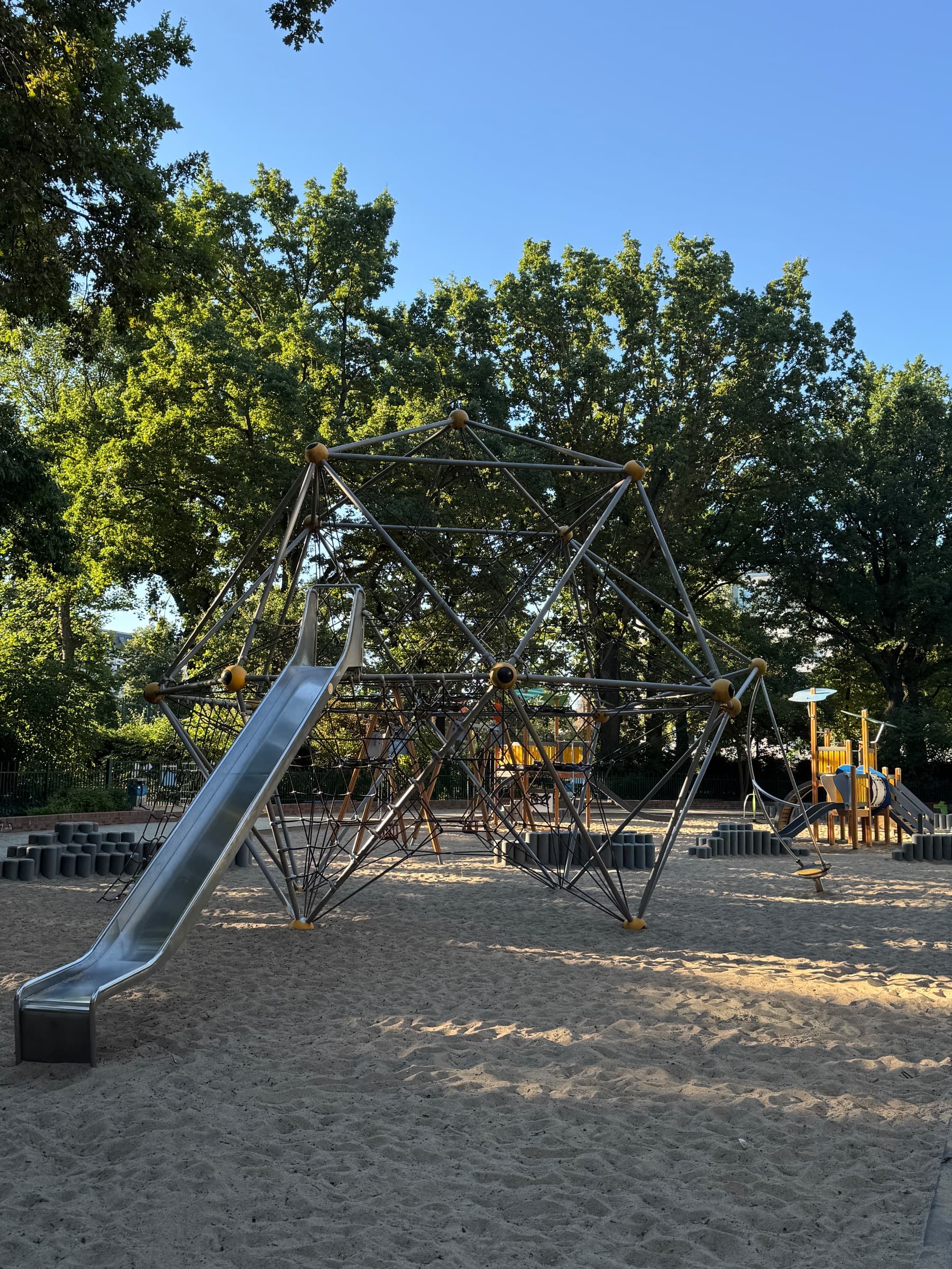 Kinderspielplatz am Arnimplatz, photo 3