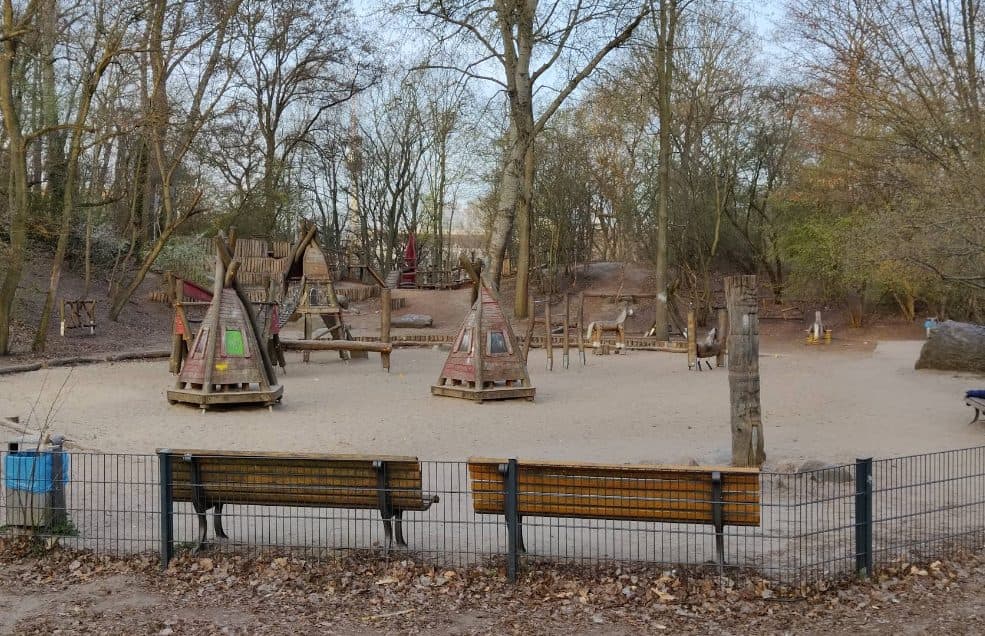 Indigenen Spielplatz im Volkspark Friedrichshain, photo 1